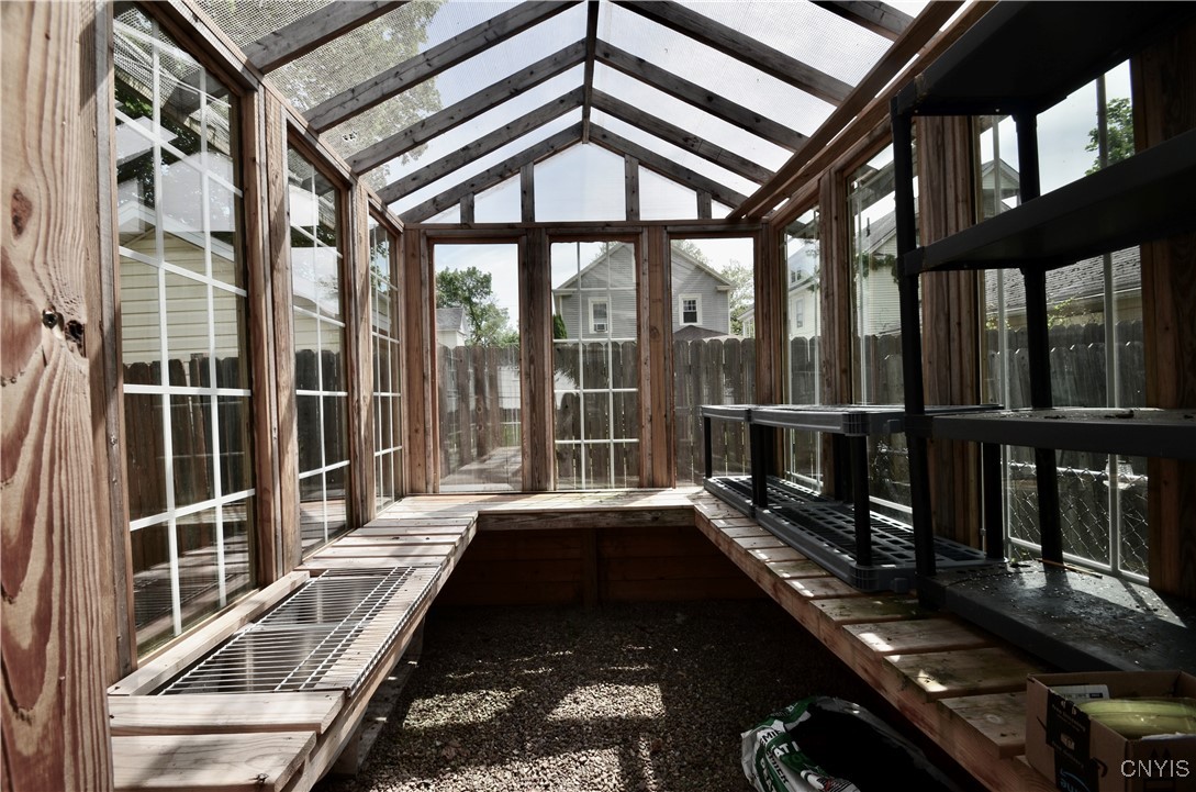 Syracuse, New York 13203, United States, 3 Bedrooms Bedrooms, ,1 BathroomBathrooms,Residential,Pending,140116