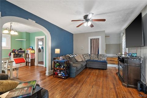 Tiny photo for 358 Roxford Road N, Salina, NY 13208 (MLS # S1690021)