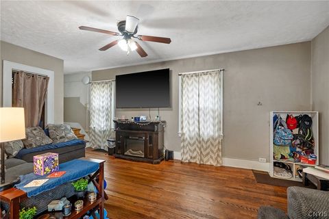 Tiny photo for 358 Roxford Road N, Salina, NY 13208 (MLS # S1690021)