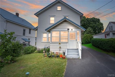 Photo of 358 Roxford Road N, Salina, NY 13208 (MLS # S1690021)