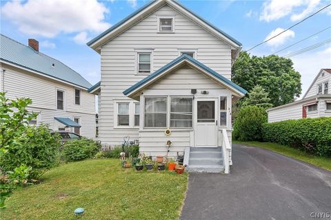 Tiny photo for 358 Roxford Road N, Salina, NY 13208 (MLS # S1690021)