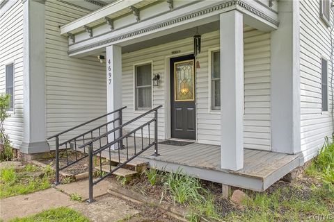 4697 Grange Road Clay NY 13041