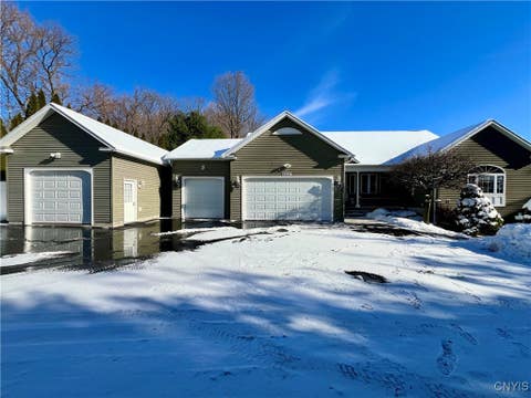 Photo for 6652 E Sorrell Hill Road
