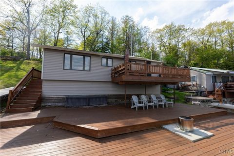 Photo of 556 West Shore Rd, Macomb, NY 13646 (MLS # S1654576)