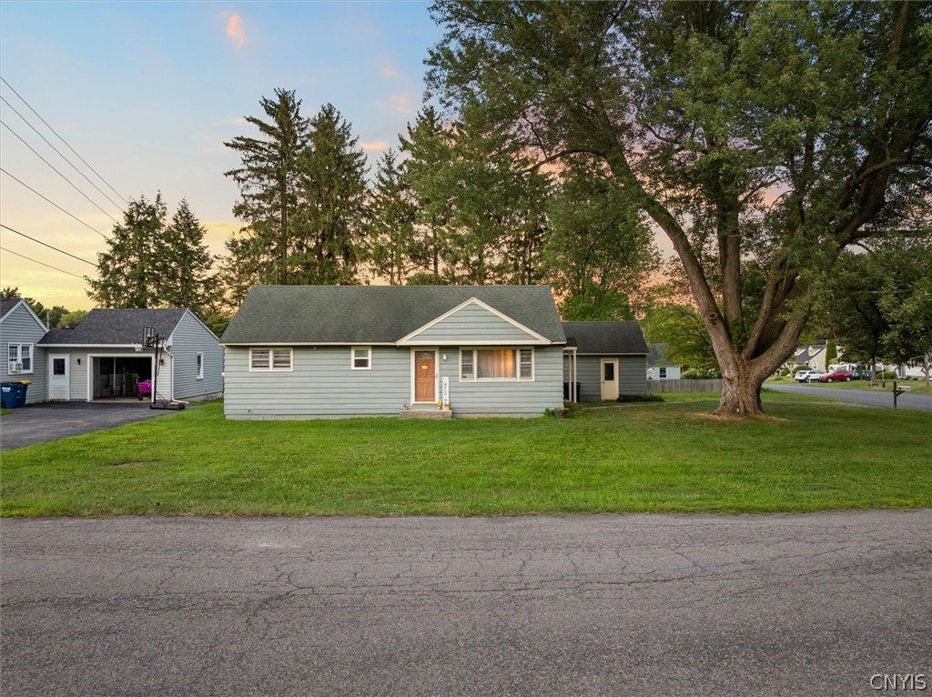 117 Robinhood Lane