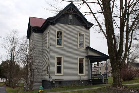 Homes For Sale - 371 Putnam Street<br/> Sangerfield, NY 13480
