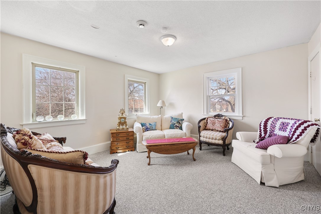 201 Salt Springs Road, Syracuse, New York image 15