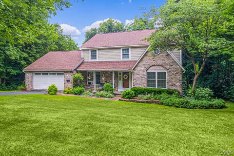Photo for 21 Tennyson Circle