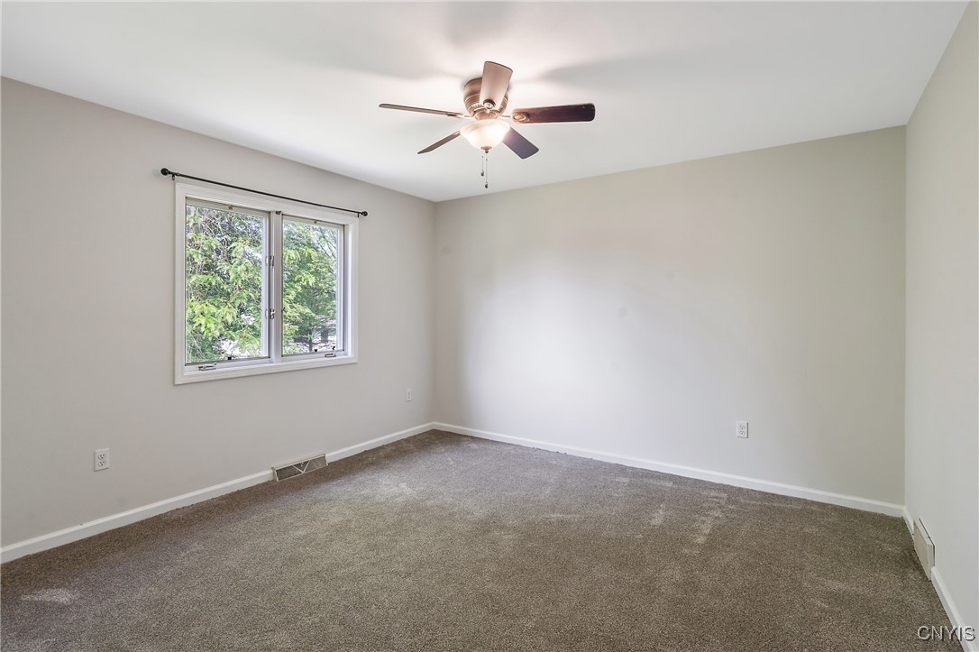 6333 Hardwood Lane, Cicero, New York image 31