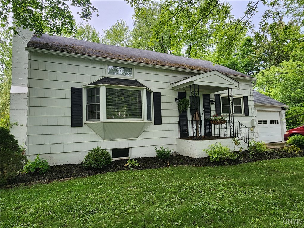 70 W Elizabeth Street St, Skaneateles, New York image 1