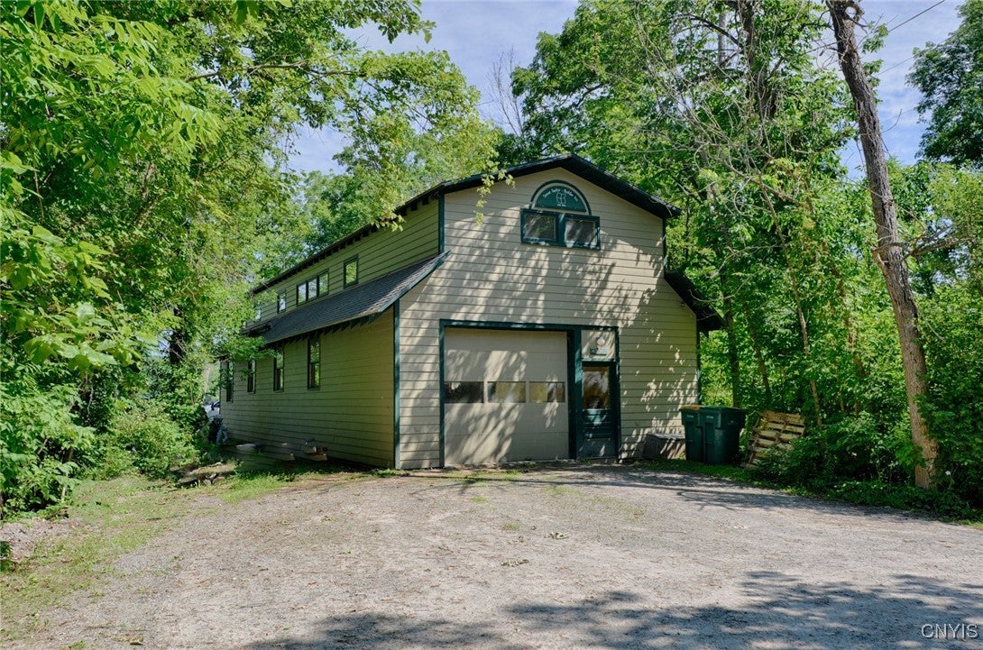 1057 Bayshore Rd.