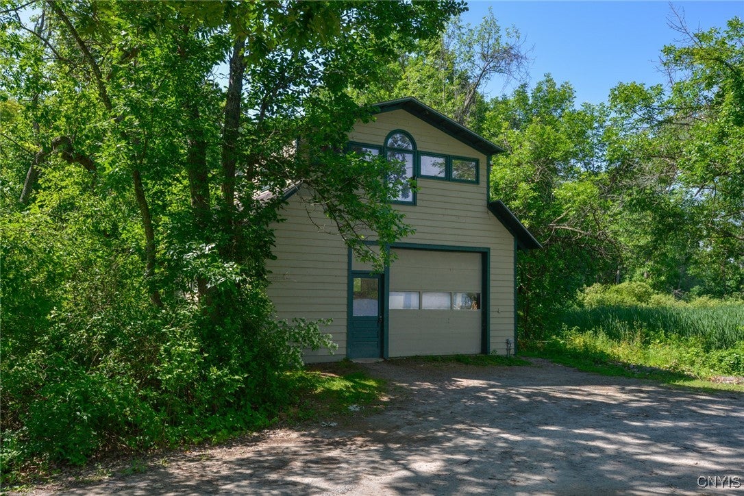 1057 Bayshore Rd.