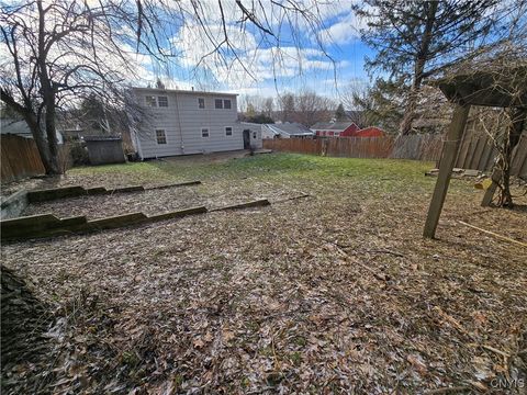 Tiny photo for 205 Elmbrook Drive, Manlius, NY 13104 (MLS # S1655468)