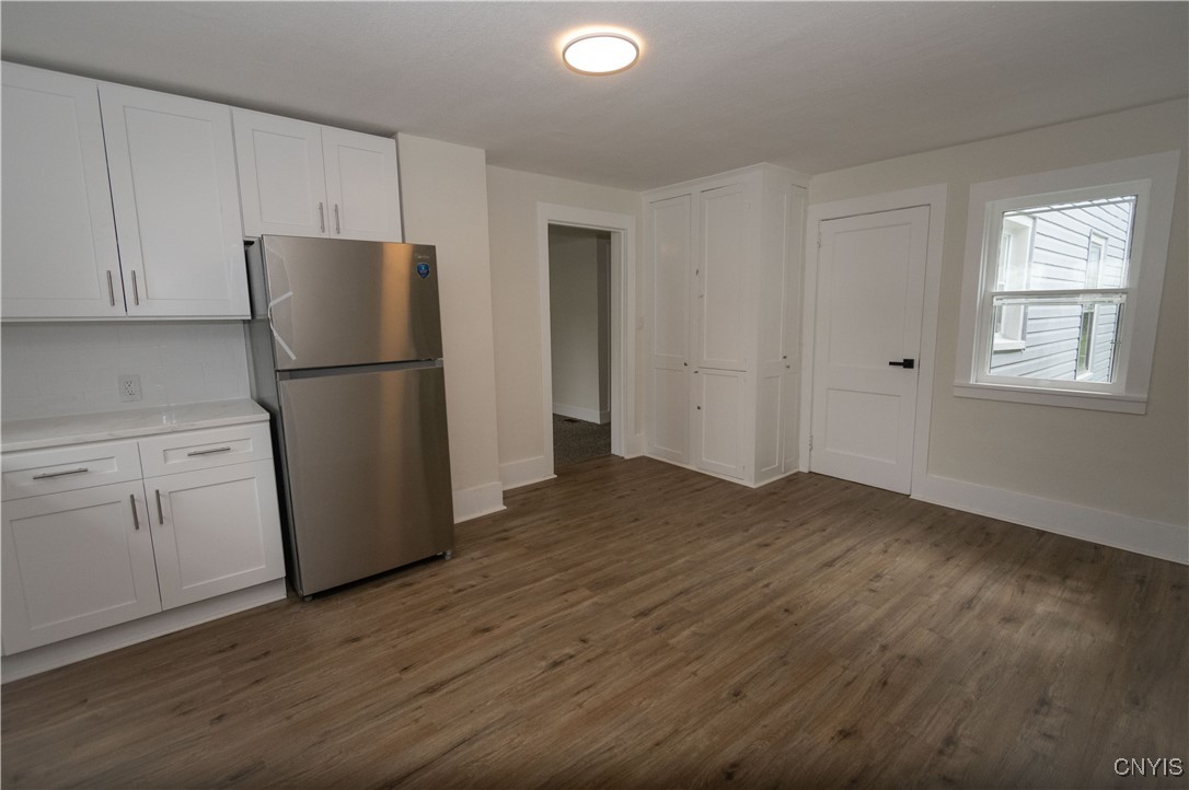 Elbridge, New York 13080, United States, 4 Bedrooms Bedrooms, ,2 BathroomsBathrooms,Residential,Pending,204459