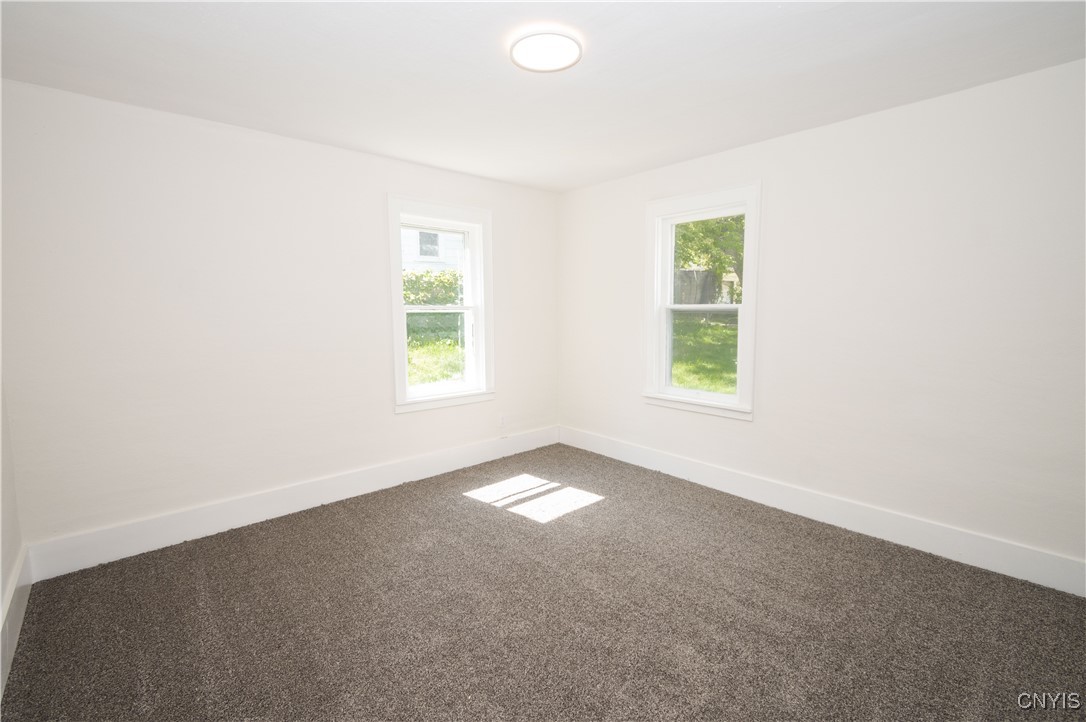 Elbridge, New York 13080, United States, 4 Bedrooms Bedrooms, ,2 BathroomsBathrooms,Residential,Pending,204459