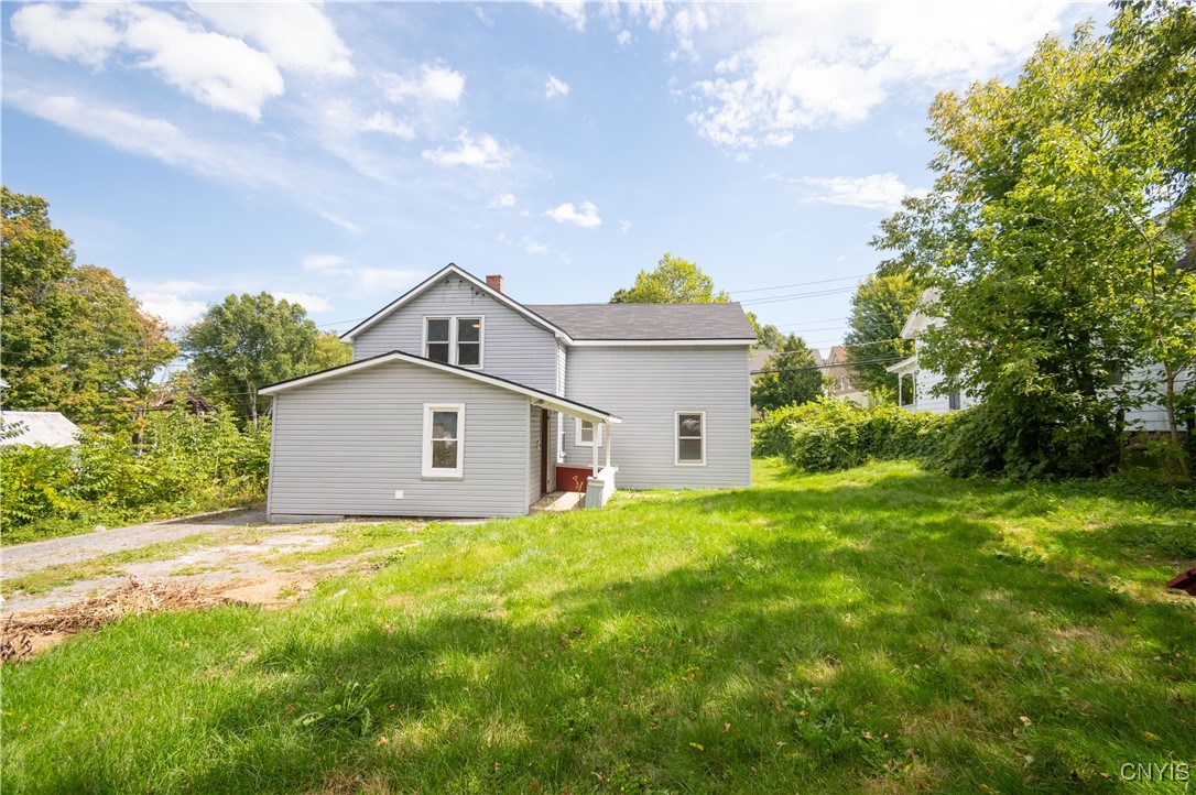 Elbridge, New York 13080, United States, 4 Bedrooms Bedrooms, ,2 BathroomsBathrooms,Residential,Pending,204459