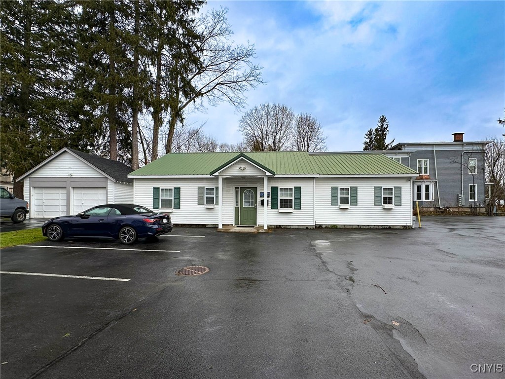 44 Oxford Road, New Hartford, New York image 38