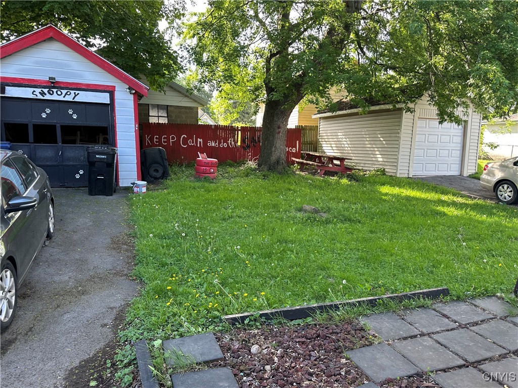 522 Craig Street, Syracuse, New York image 16