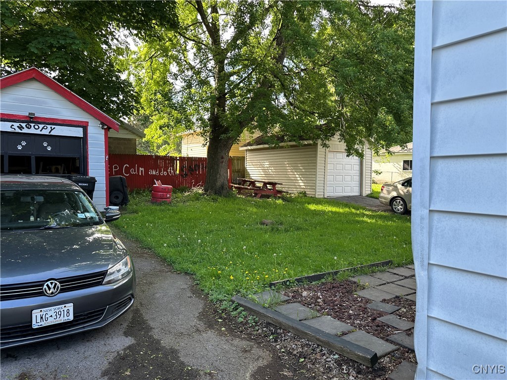522 Craig Street, Syracuse, New York image 15