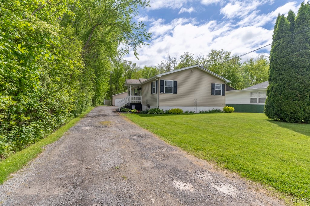 7226 Lakeshore Road, Cicero, New York image 44