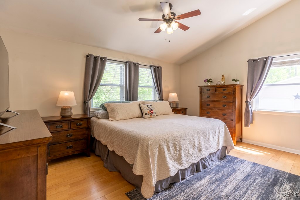 7226 Lakeshore Road, Cicero, New York image 3