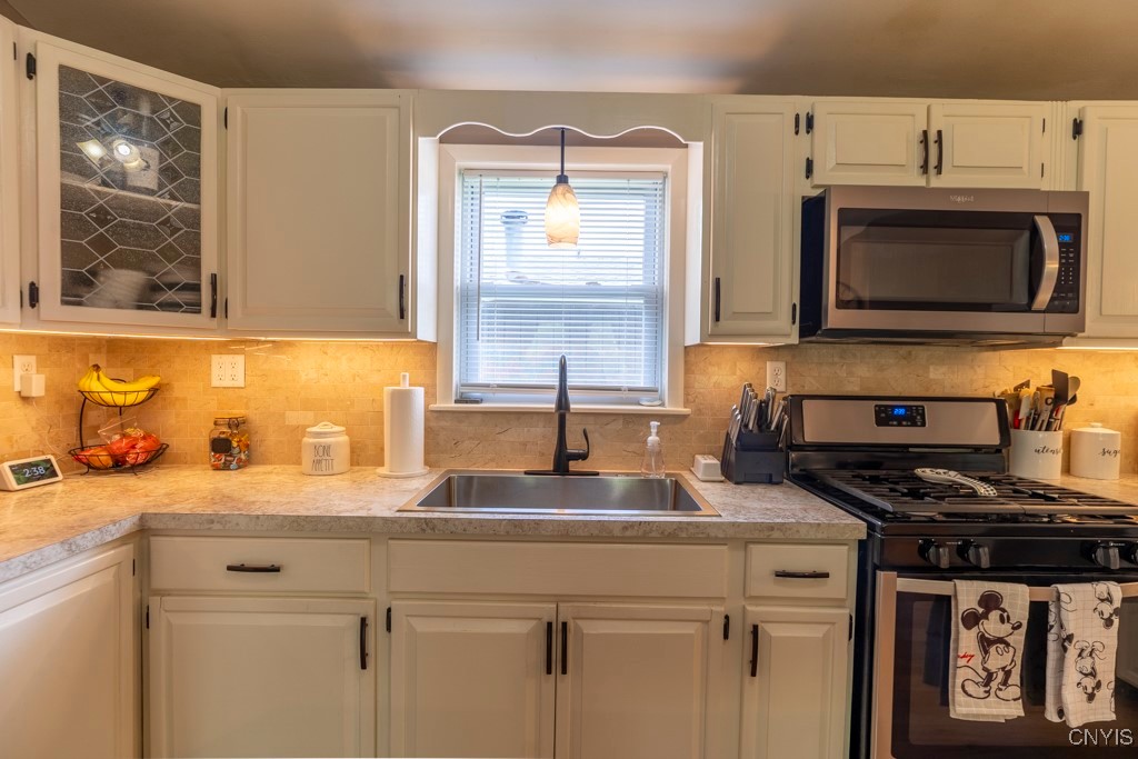 7226 Lakeshore Road, Cicero, New York image 18