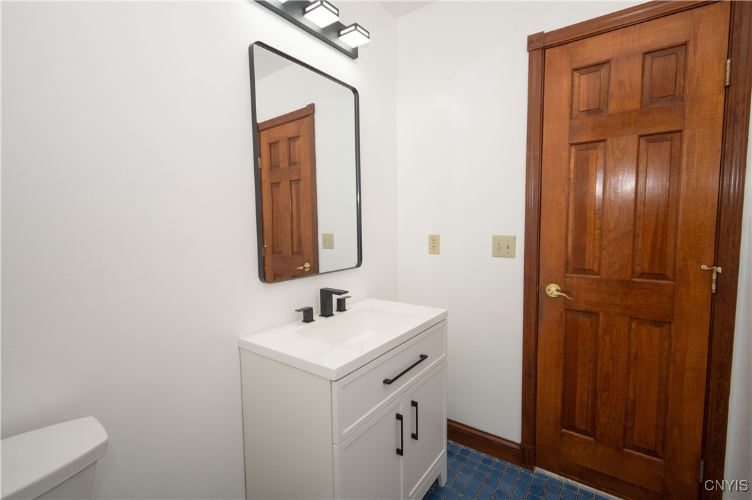 Salina, New York 13090, United States, 4 Bedrooms Bedrooms, ,4 BathroomsBathrooms,Residential,Active,211096