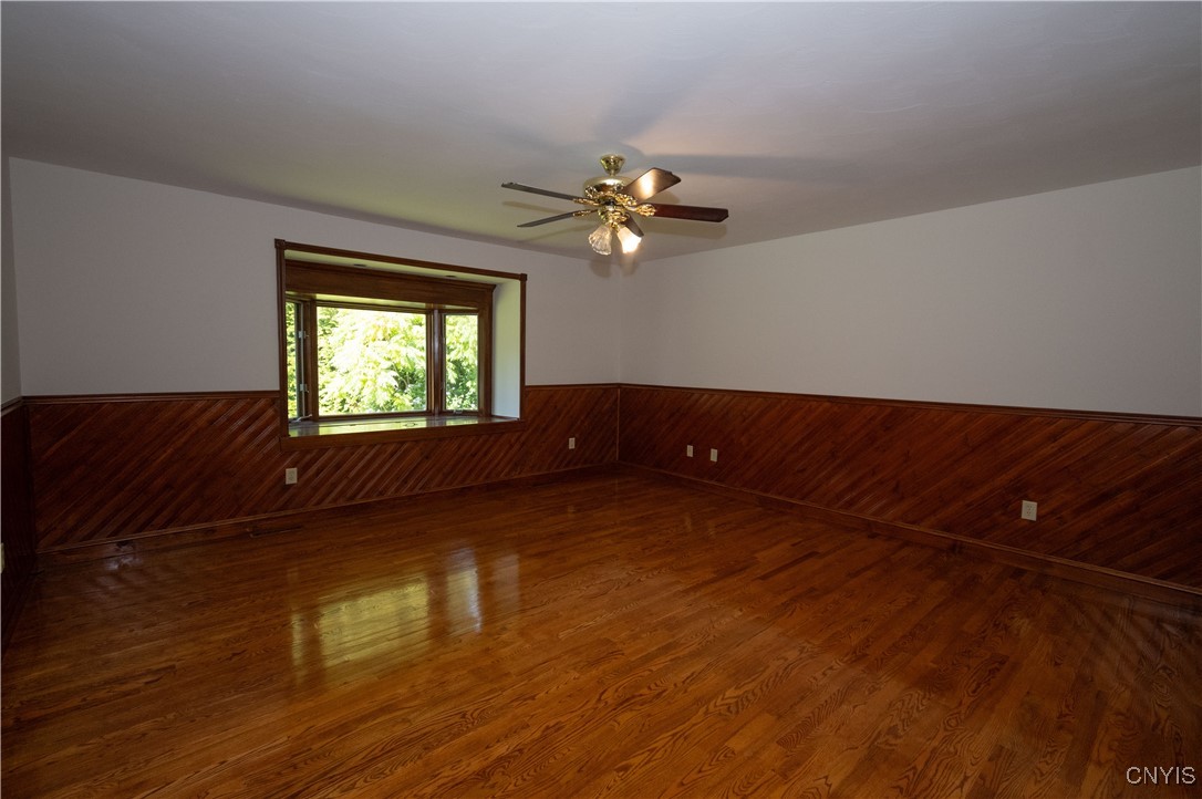 Salina, New York 13090, United States, 4 Bedrooms Bedrooms, ,4 BathroomsBathrooms,Residential,Active,211096