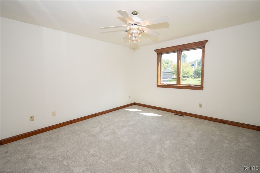 Salina, New York 13090, United States, 4 Bedrooms Bedrooms, ,4 BathroomsBathrooms,Residential,Active,211096