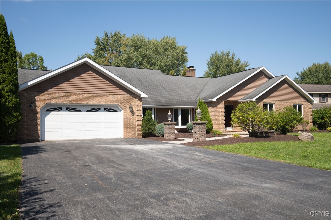 Salina, New York 13090, United States, 4 Bedrooms Bedrooms, ,4 BathroomsBathrooms,Residential,Active,211096