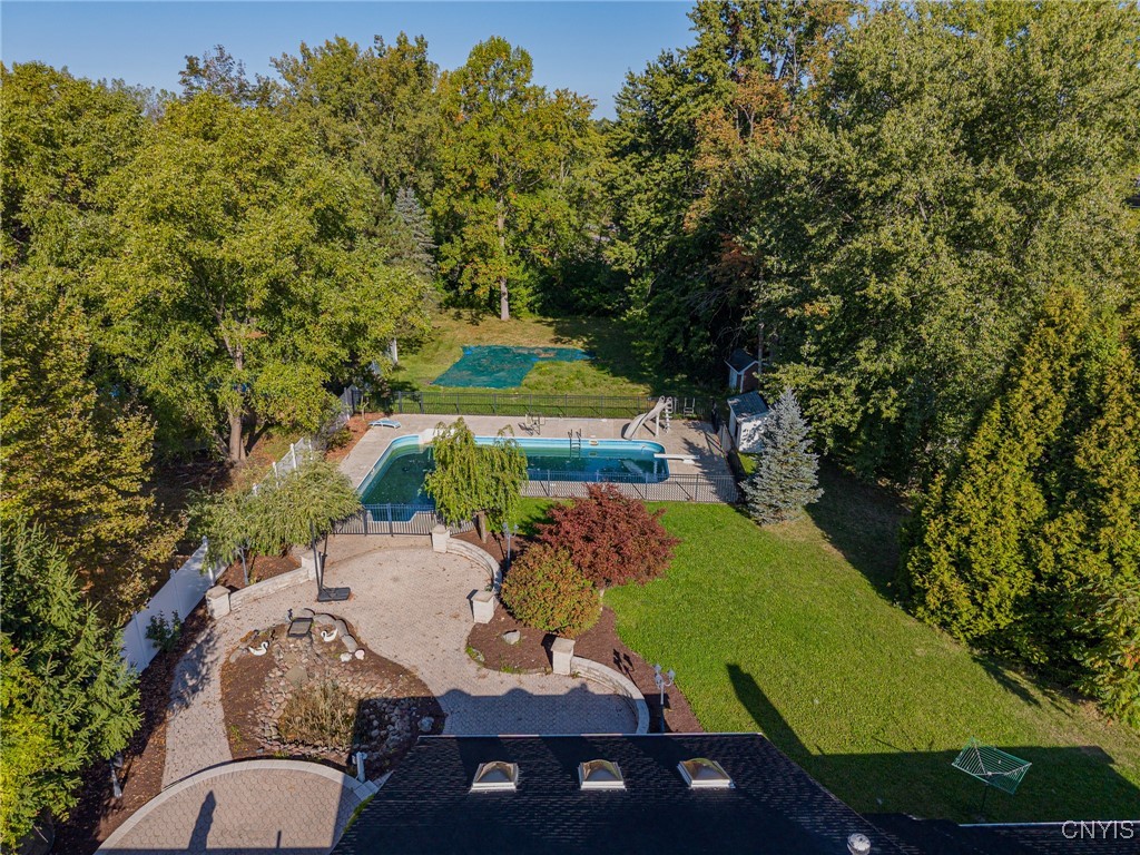 Salina, New York 13090, United States, 4 Bedrooms Bedrooms, ,4 BathroomsBathrooms,Residential,Active,211096