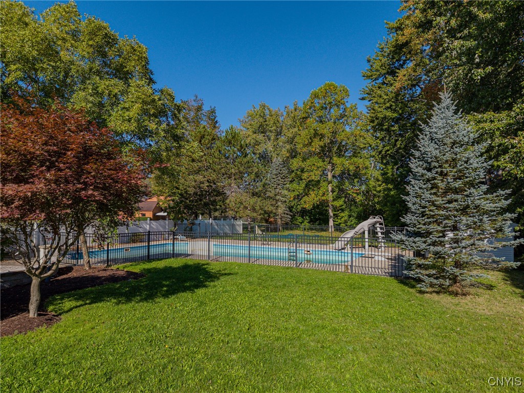 Salina, New York 13090, United States, 4 Bedrooms Bedrooms, ,4 BathroomsBathrooms,Residential,Active,211096