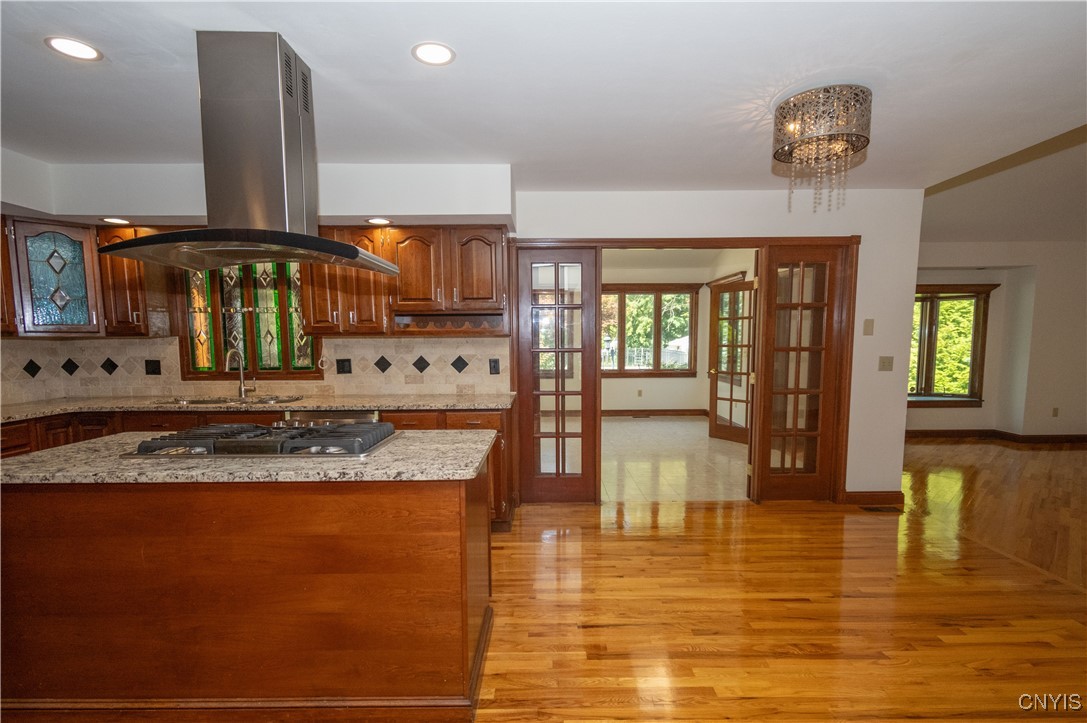 Salina, New York 13090, United States, 4 Bedrooms Bedrooms, ,4 BathroomsBathrooms,Residential,Active,211096