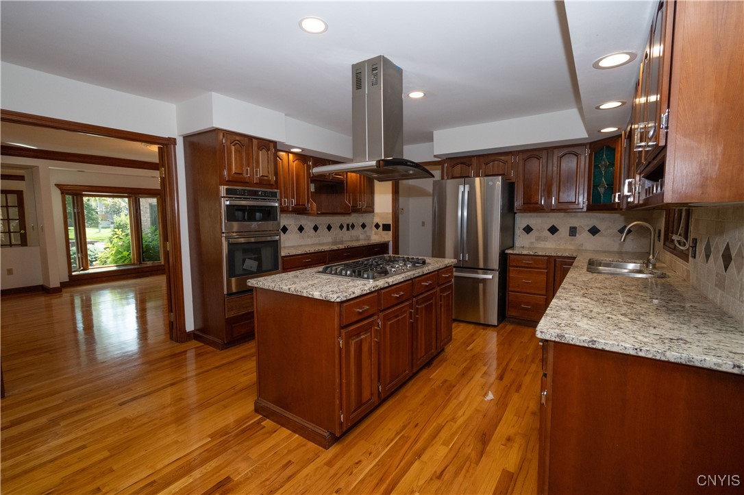 Salina, New York 13090, United States, 4 Bedrooms Bedrooms, ,4 BathroomsBathrooms,Residential,Active,211096