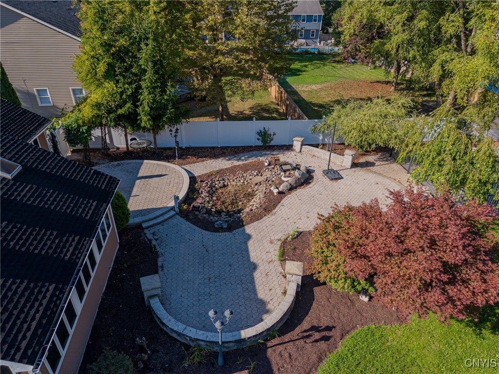 Salina, New York 13090, United States, 4 Bedrooms Bedrooms, ,4 BathroomsBathrooms,Residential,Active,211096