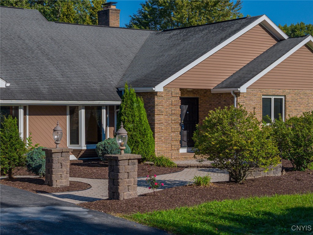 Salina, New York 13090, United States, 4 Bedrooms Bedrooms, ,4 BathroomsBathrooms,Residential,Active,211096