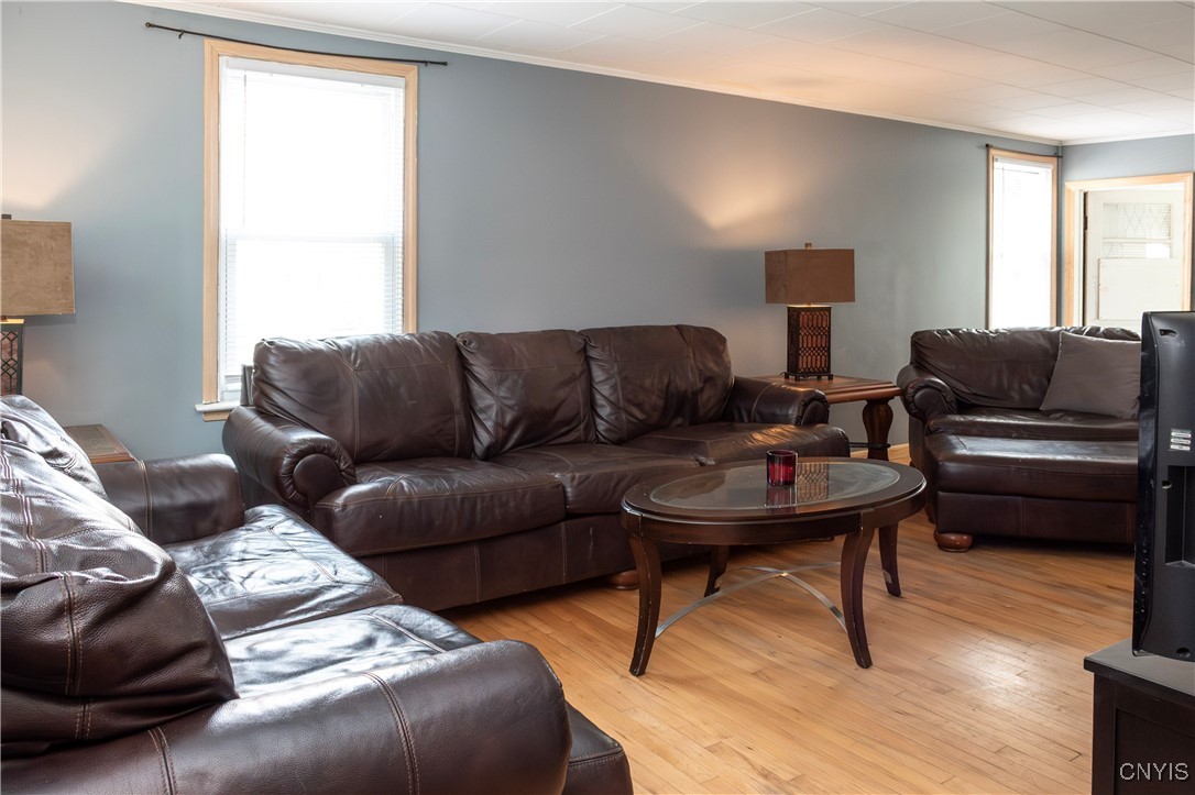 421 Spruce Street, Utica, New York image 19