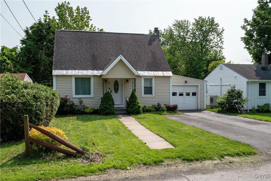 421 Spruce Street, Utica, New York image 1