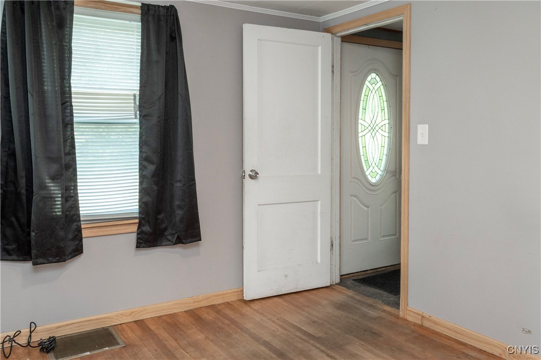 421 Spruce Street, Utica, New York image 23
