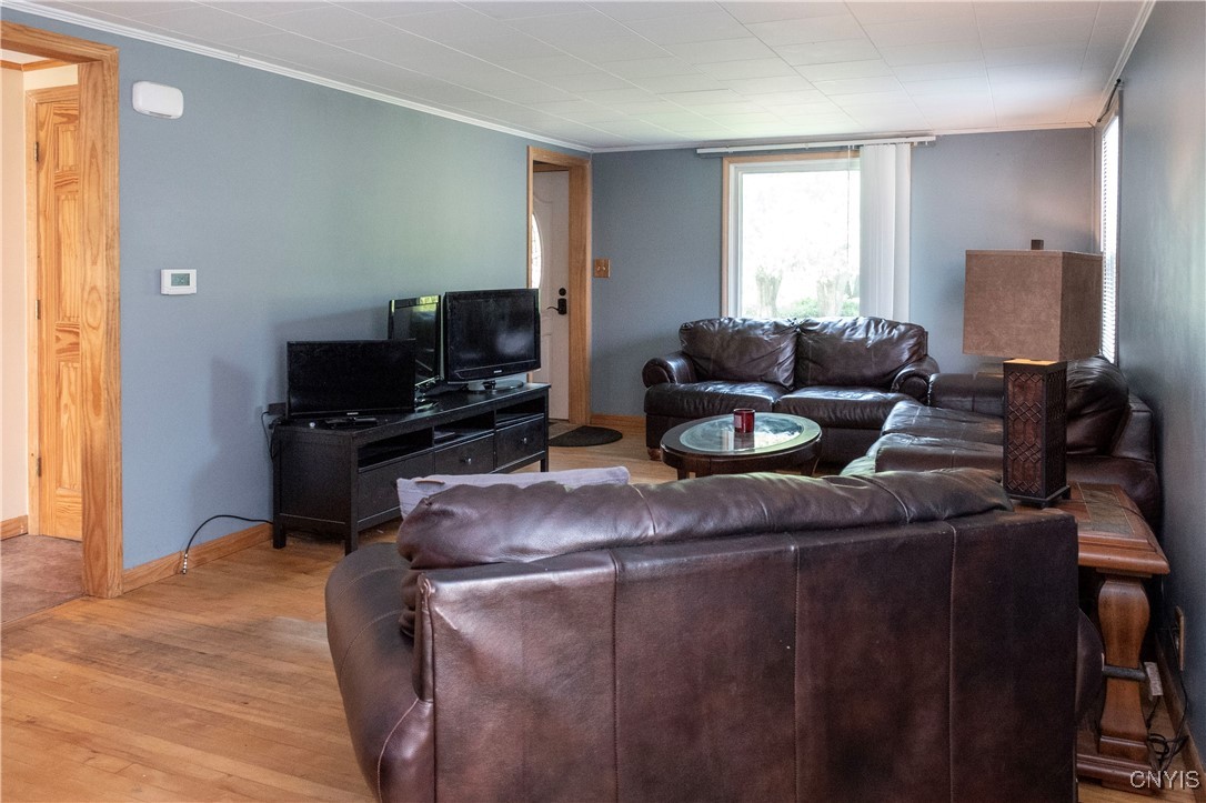 421 Spruce Street, Utica, New York image 18