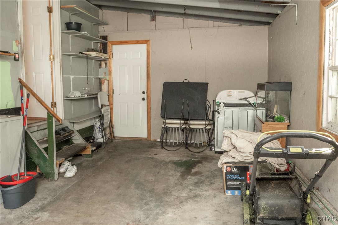 421 Spruce Street, Utica, New York image 47