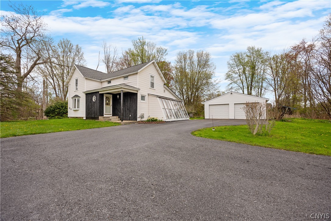 8258 Thompson Road