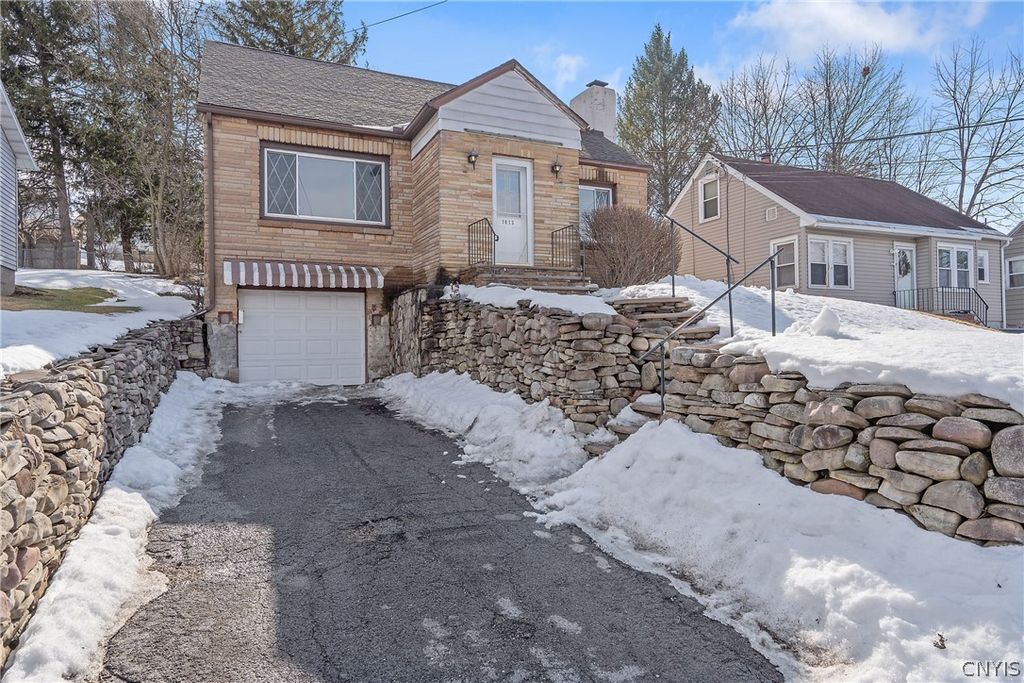 Photo of 1013 3rd Street, Geddes, NY 13209 (MLS # S1664848)