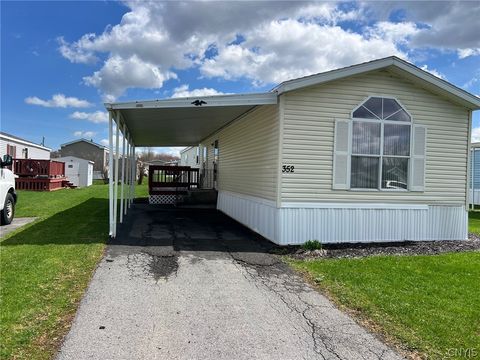 Mobile Home For Sale - 352 Matthew Dr Dr<br/> Oneida County, New Hartford, NY 13313