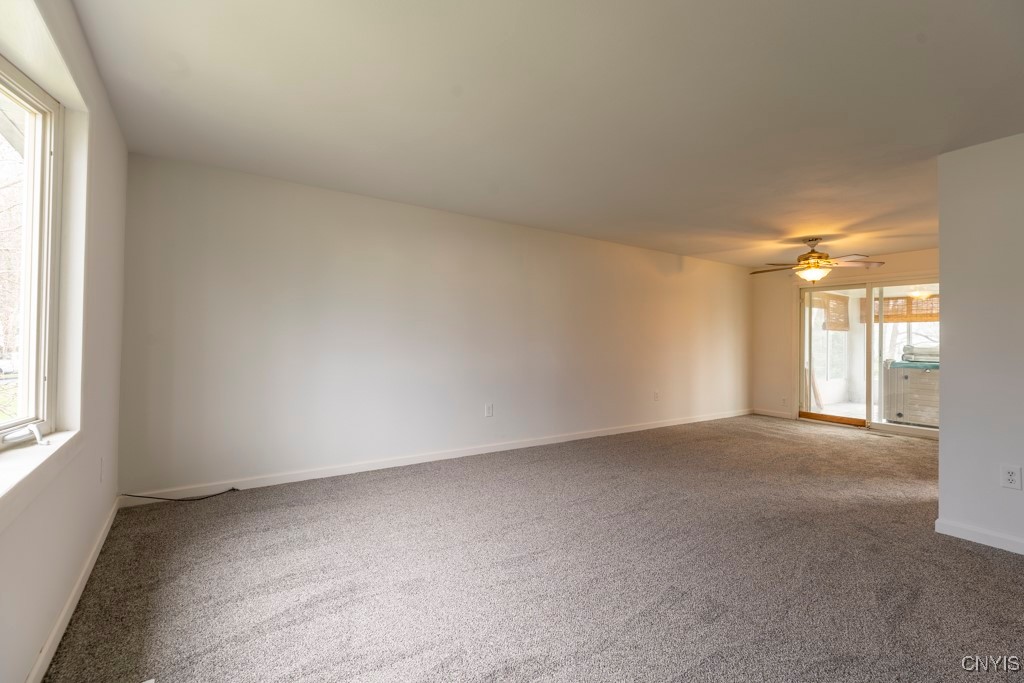 8405 Winterberry Way, Clay, New York image 10