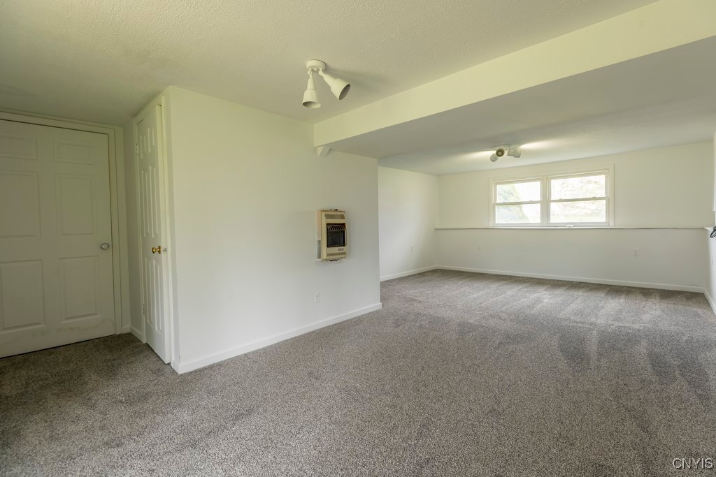 8405 Winterberry Way, Clay, New York image 33