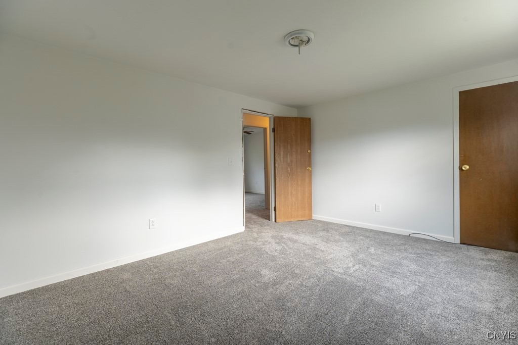 8405 Winterberry Way, Clay, New York image 26