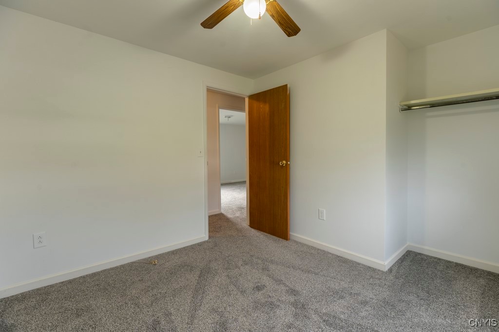 8405 Winterberry Way, Clay, New York image 5