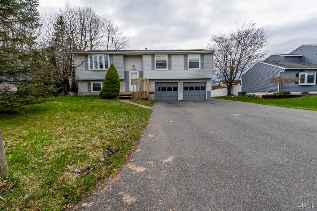8405 Winterberry Way, Clay, New York image 37