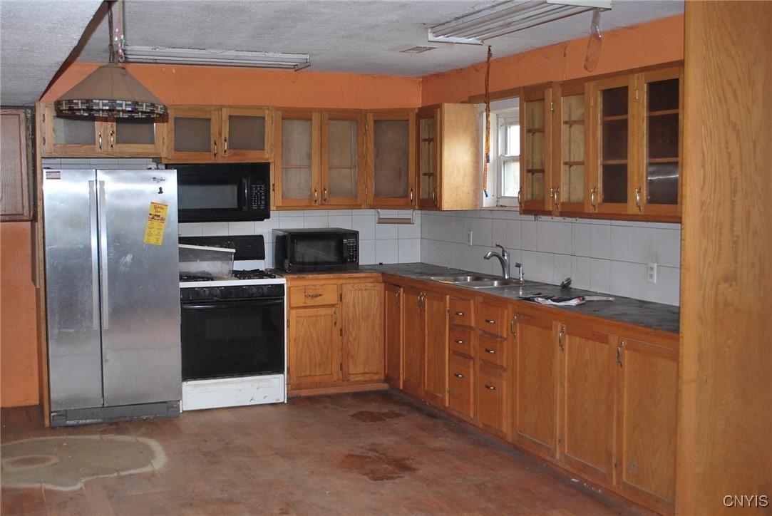 21 Stone Hill Road, Parish, New York image 4